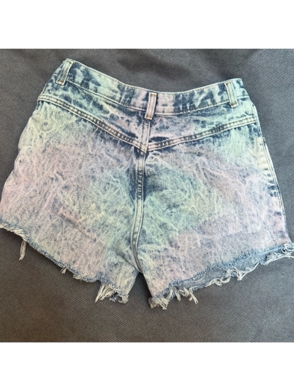 Vintage acid wash cut off jean shorts 80s bare back high waist 28”